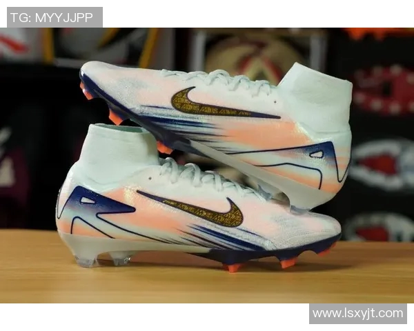 足球明星推荐的顶级足球鞋款式解析与购买指南 足球明星推荐的顶级足球鞋款式解析与购买指南